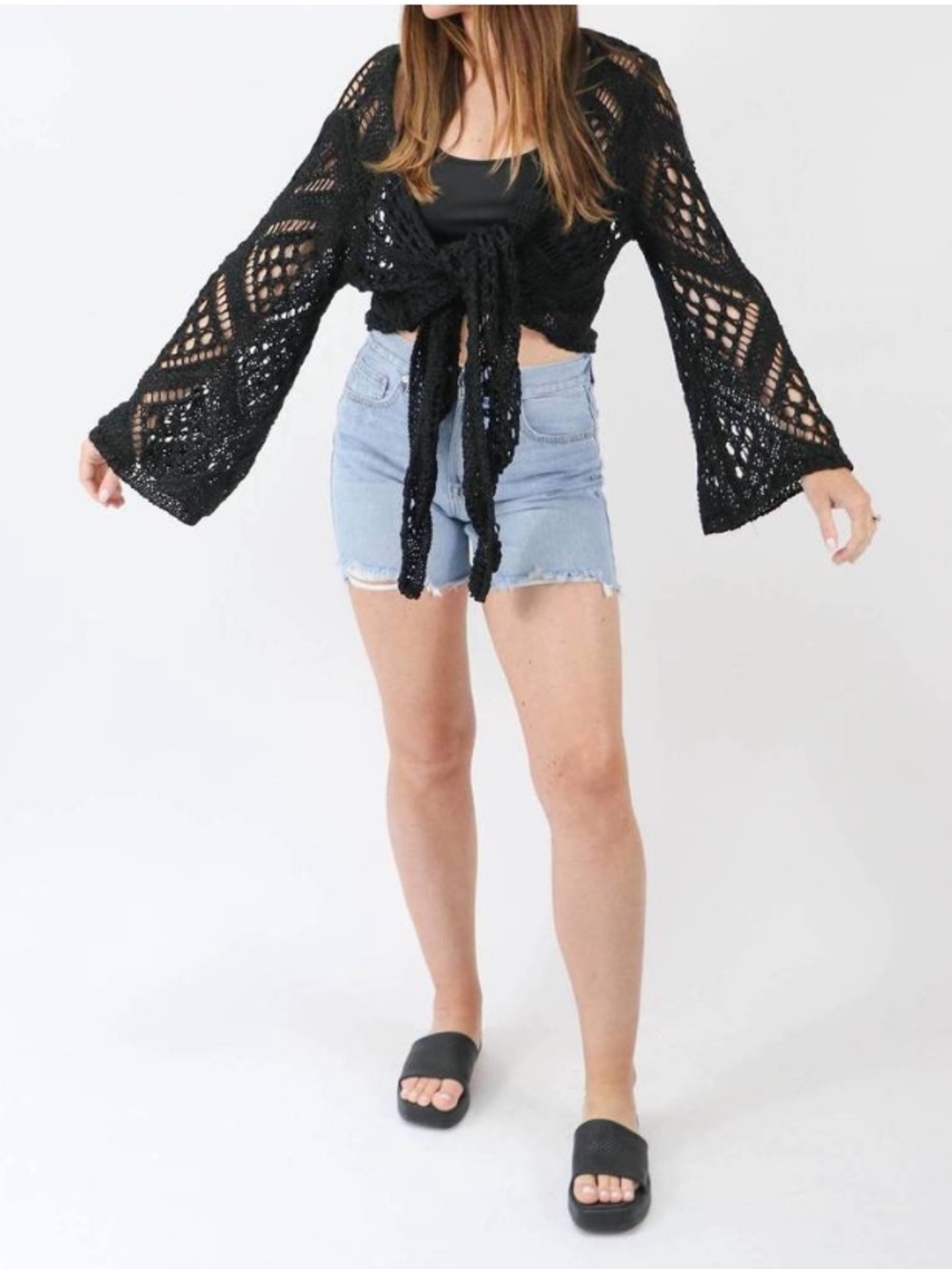 NEW VENTI6 Crochet cover up top in black